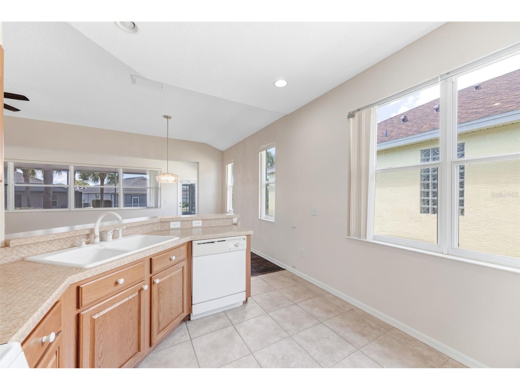 1149 Emerald Dunes Drive Sun City Center FL 33573 OM724806 image24