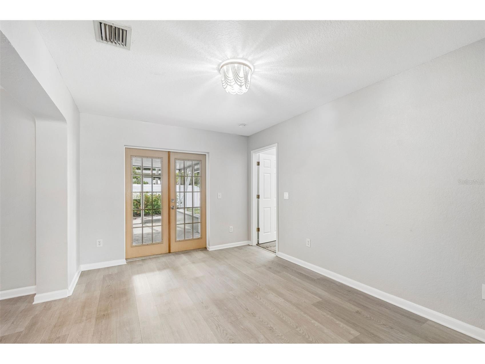 11490 59th Terrace Seminole FL 33772 TB8516843 image23