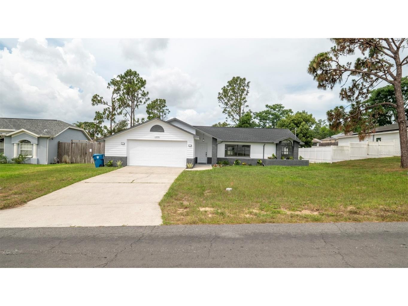 11494 Villa Road Spring Hill FL 34609 W7875939 image1