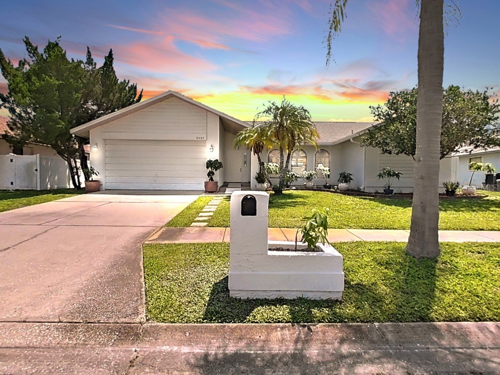 11497 Harborside Circle Largo FL 33773 - POND U8246278 image1