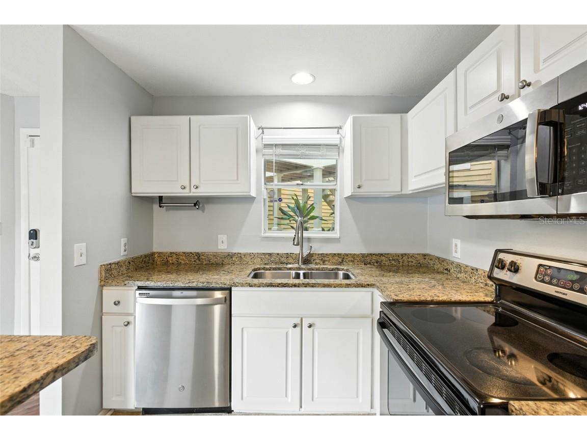 115 112th Avenue NE #1016 Saint Petersburg FL 33716 TB8423392 image14