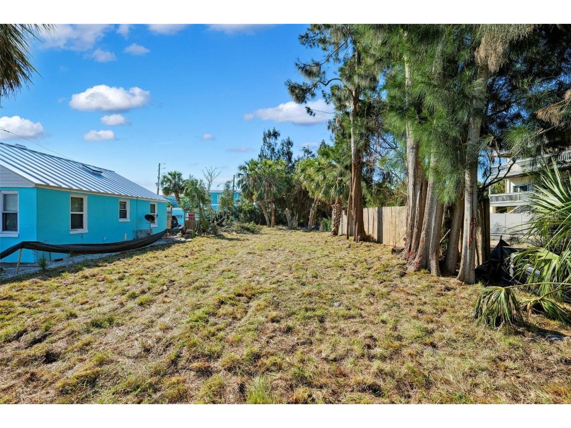 115 125th Avenue Treasure Island FL 33706 TB8429596 image1