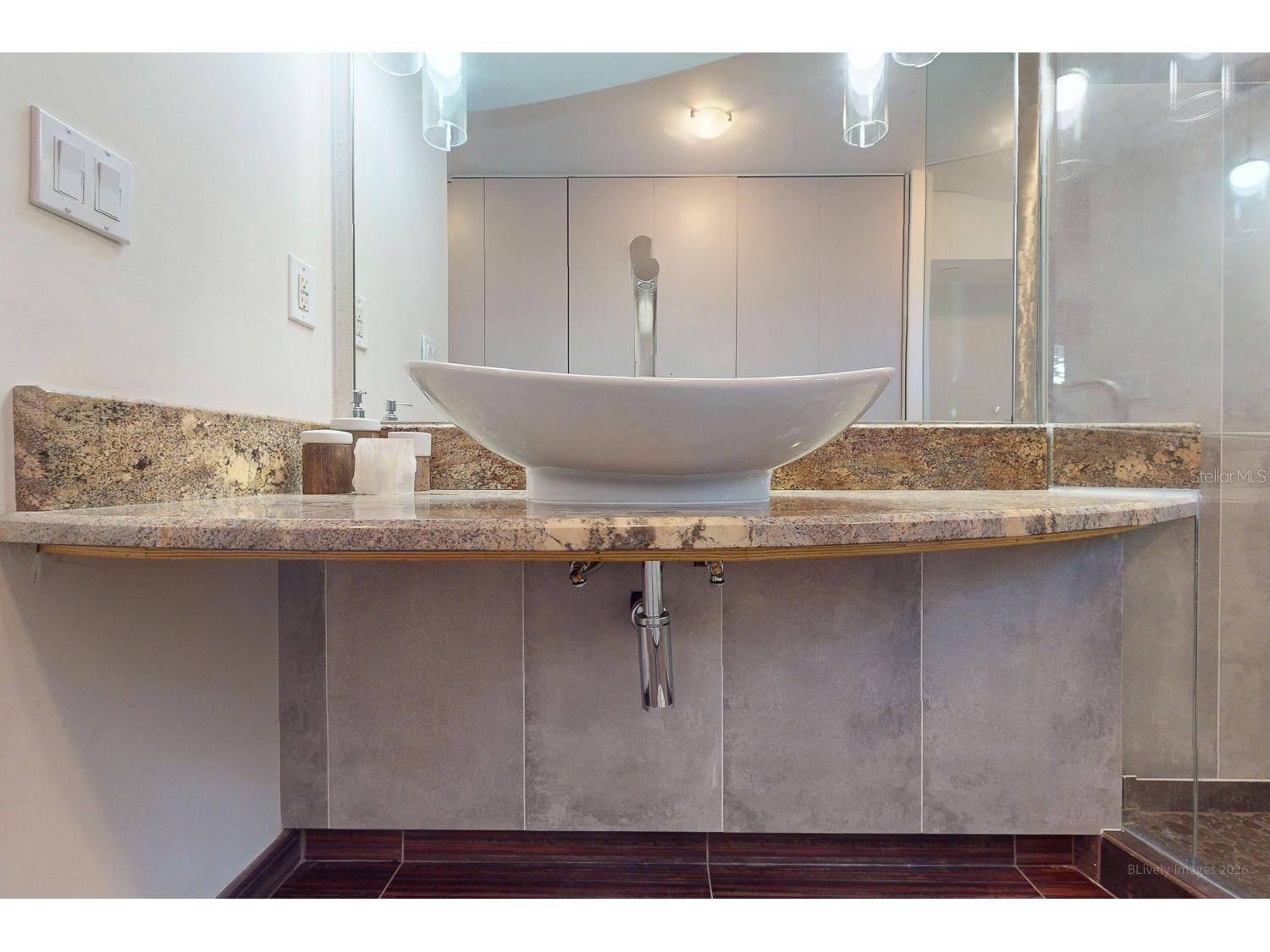 115 21st Avenue NE Saint Petersburg FL 33704 TB8470165 image38