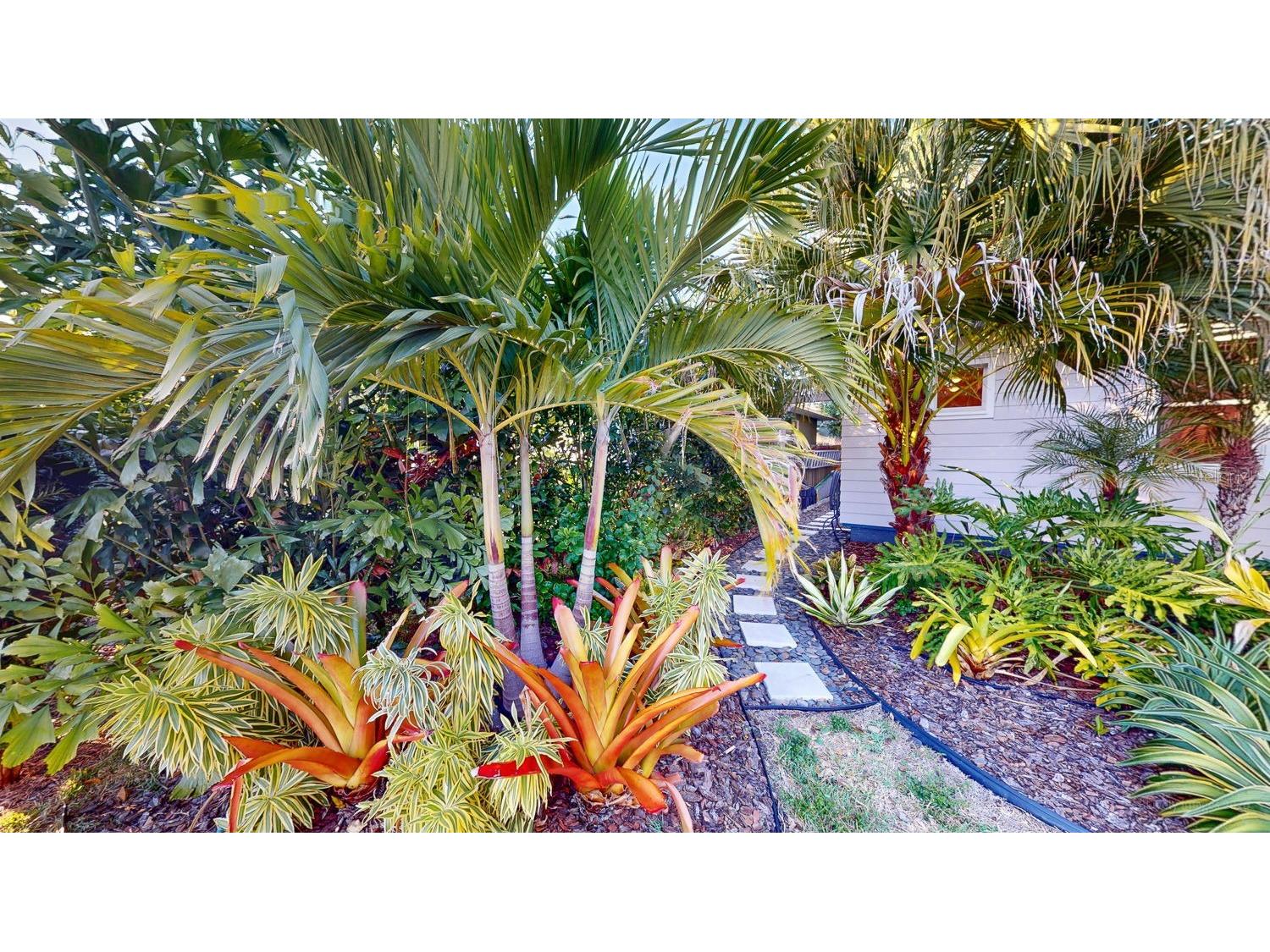 115 21st Avenue NE Saint Petersburg FL 33704 TB8470165 image54