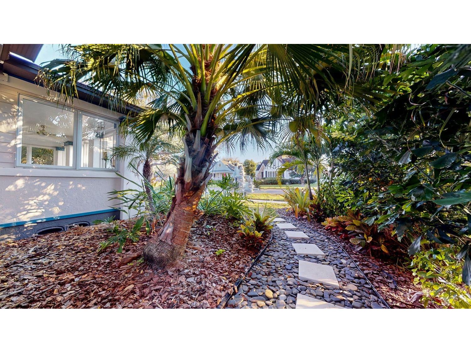 115 21st Avenue NE Saint Petersburg FL 33704 TB8470165 image55