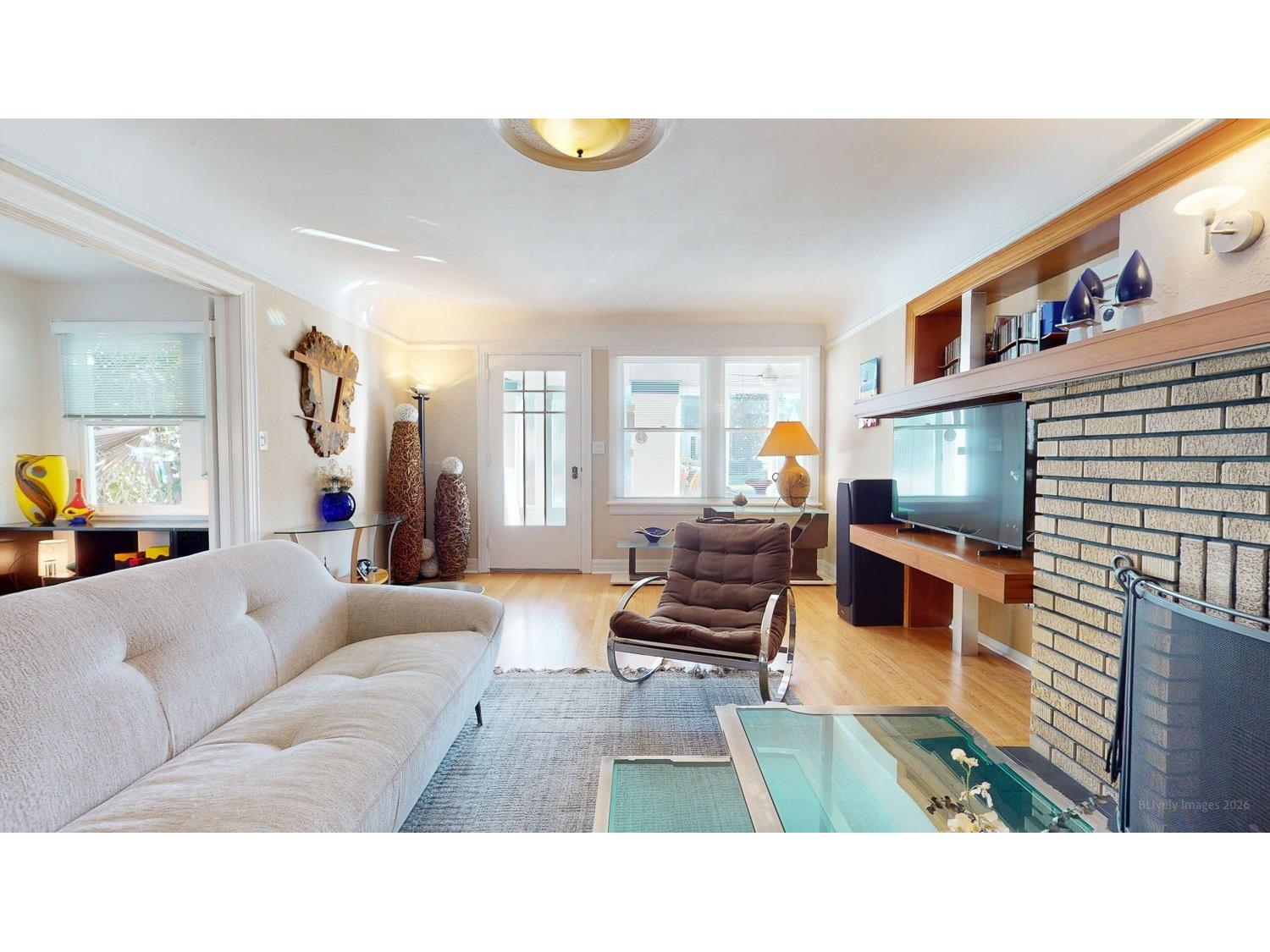 115 21st Avenue NE Saint Petersburg FL 33704 TB8470165 image8