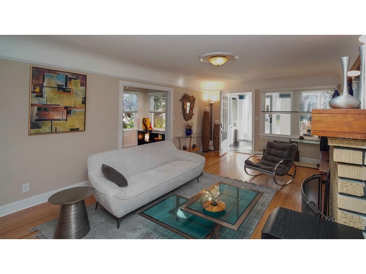 115 21st Avenue NE Saint Petersburg FL 33704 TB8470165 image9