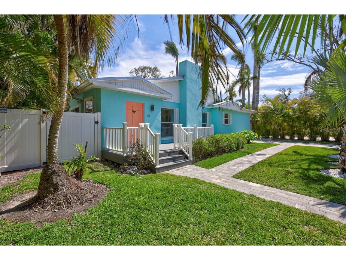 115 24th Street W Bradenton FL 34205 A4640072 image1