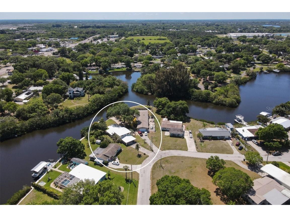 115 2nd Street NW Ruskin FL 33570 - RUSKIN INLET A4529840 image1