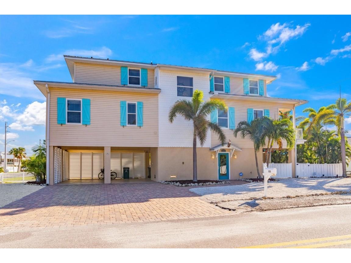 115 30th Street Holmes Beach FL 34217 A4590380 image1