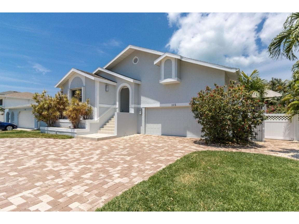 115 8th Street Belleair Beach FL 33786 U8245551 image1