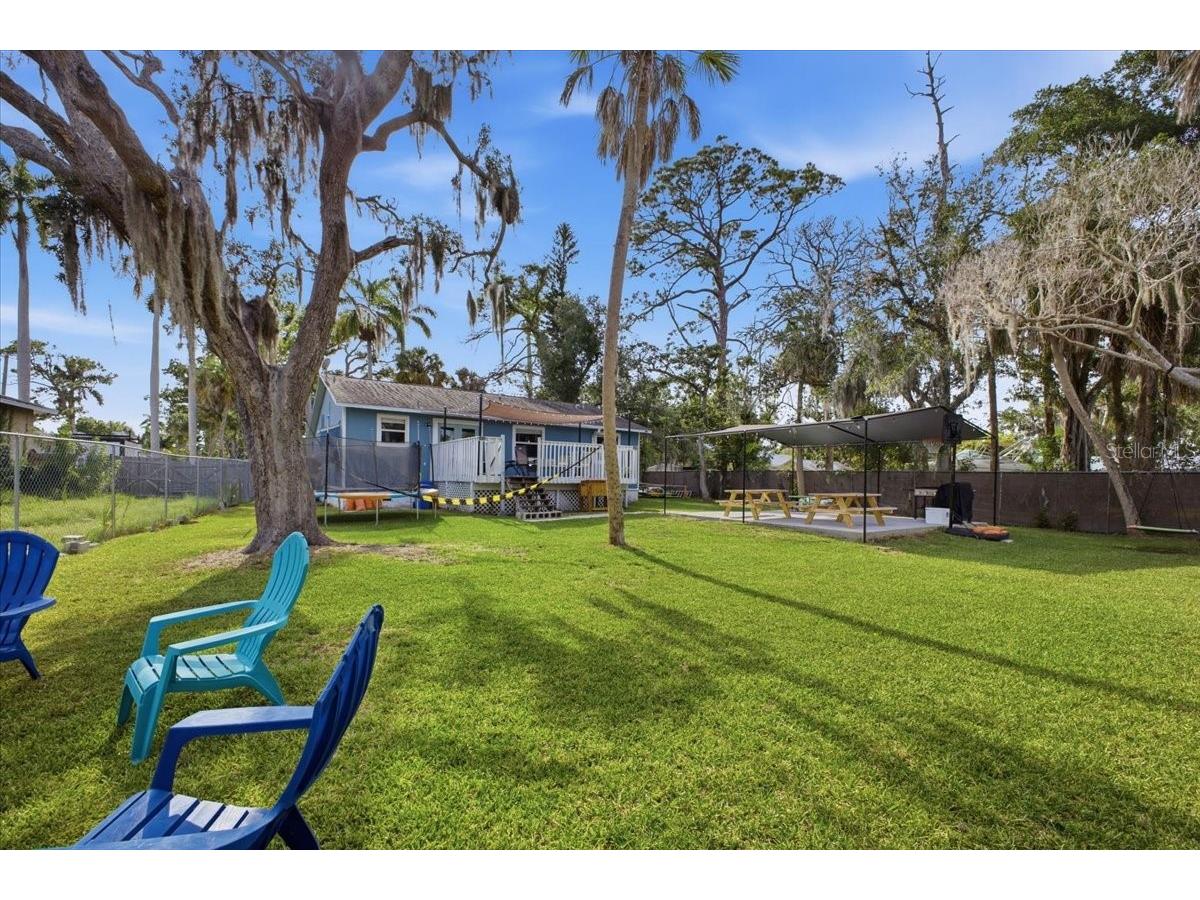 115 Brown St Bradenton FL 34208 A4696684 image4