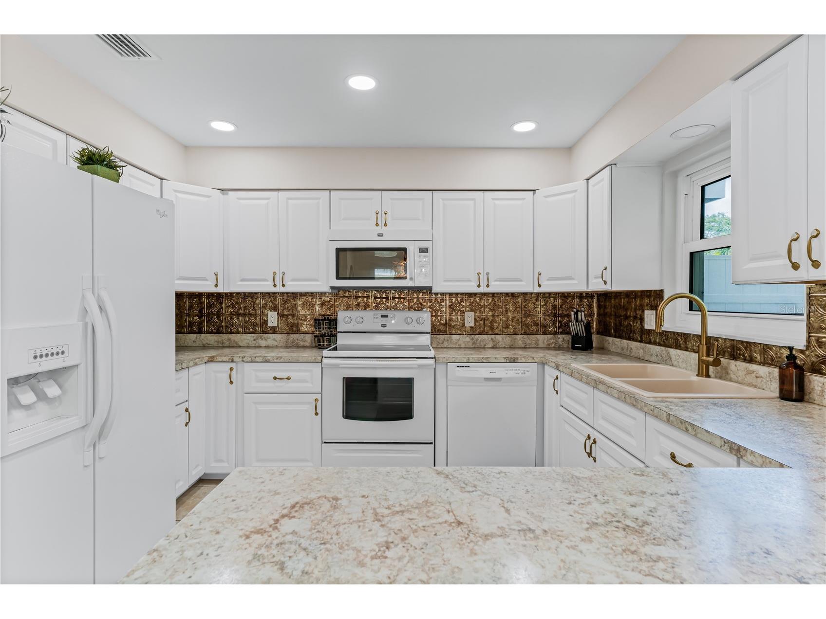 115 Canal Avenue #3 Indian Rocks Beach FL 33785 TB8458730 image21