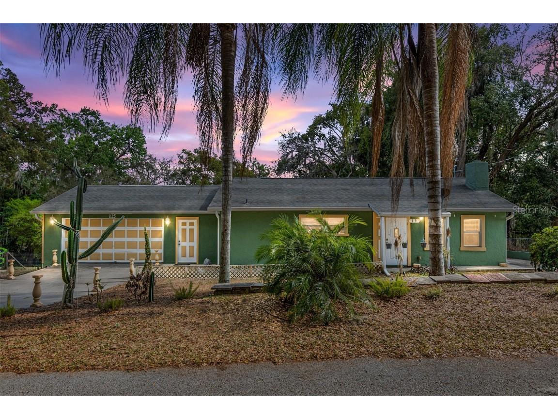 115 E Fruitland Street Fruitland Park FL 34731 - DREAM LAKE OM654344 image1