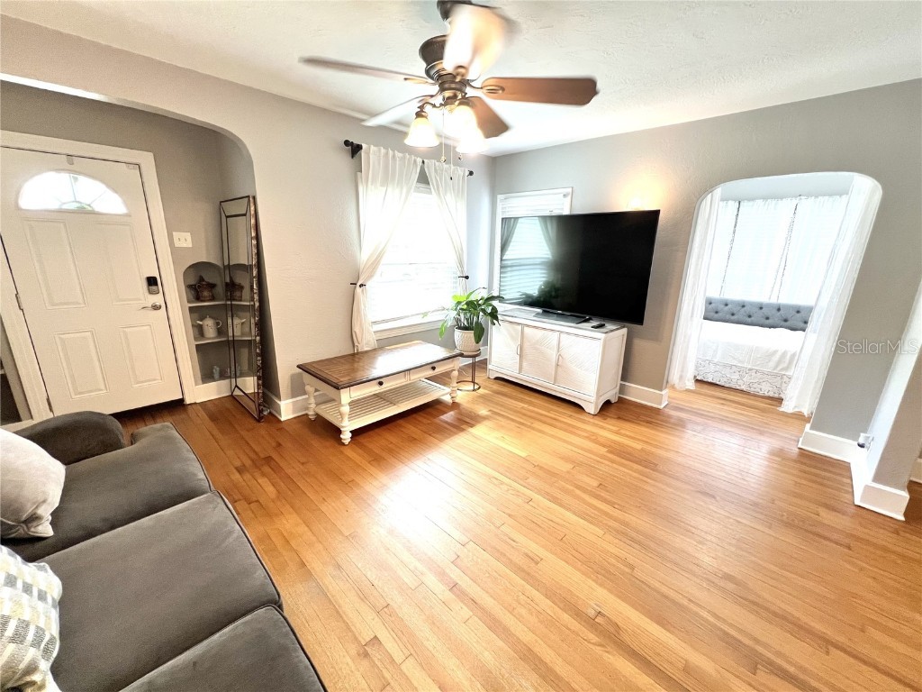 115 E Harvard Street Orlando FL 32804 O6351141 image4