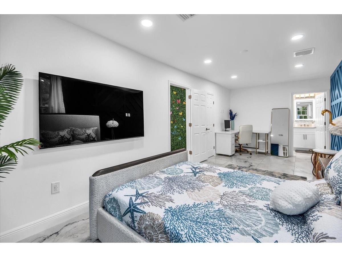 115 Edmondson Avenue Sarasota FL 34242 A4694729 image31