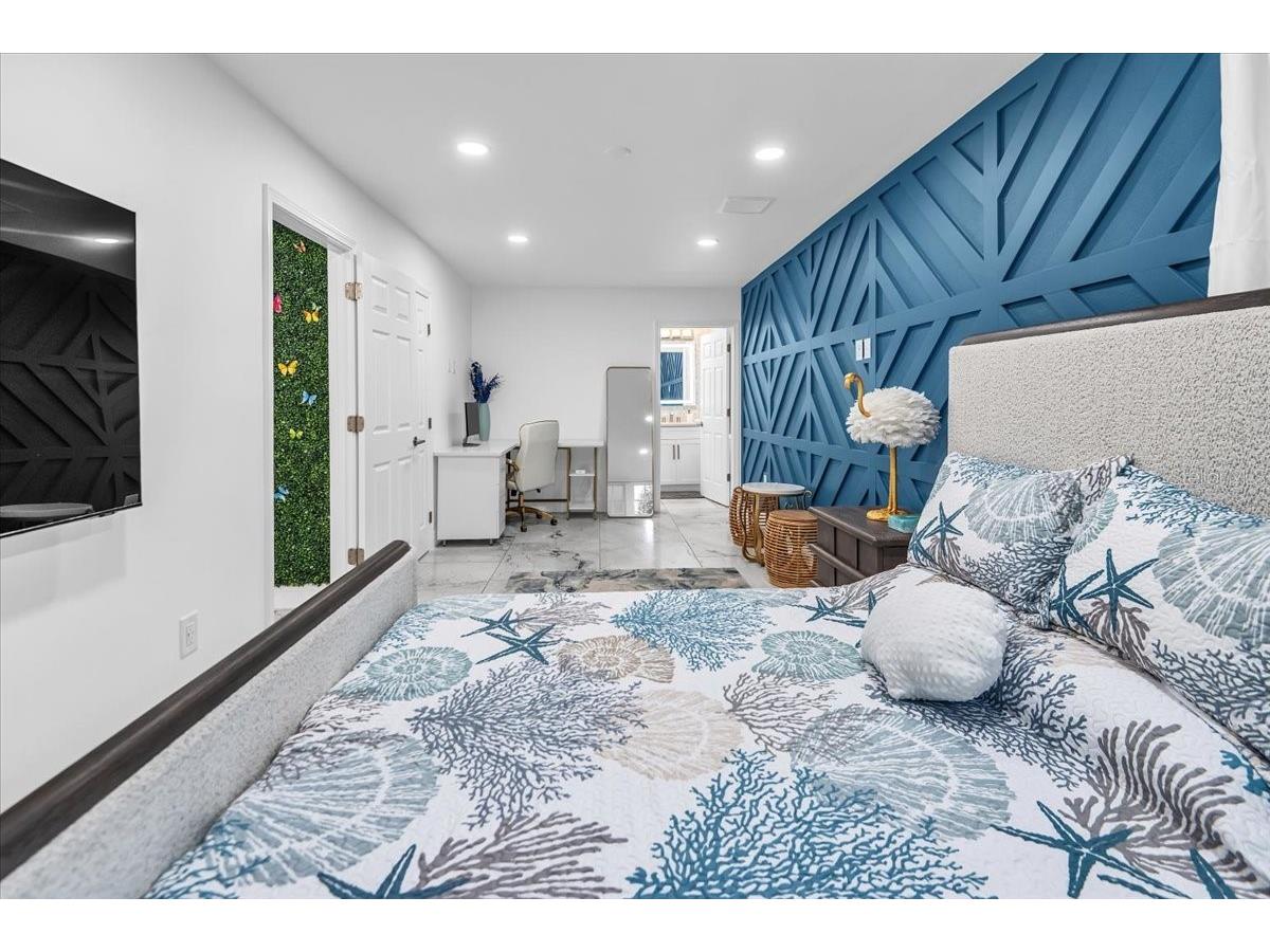 115 Edmondson Avenue Sarasota FL 34242 A4694729 image32