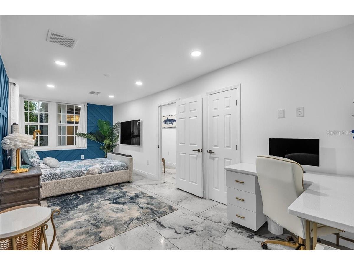 115 Edmondson Avenue Sarasota FL 34242 A4694729 image33