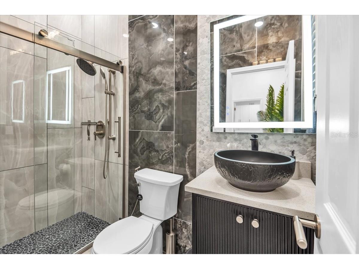 115 Edmondson Avenue Sarasota FL 34242 A4694729 image44