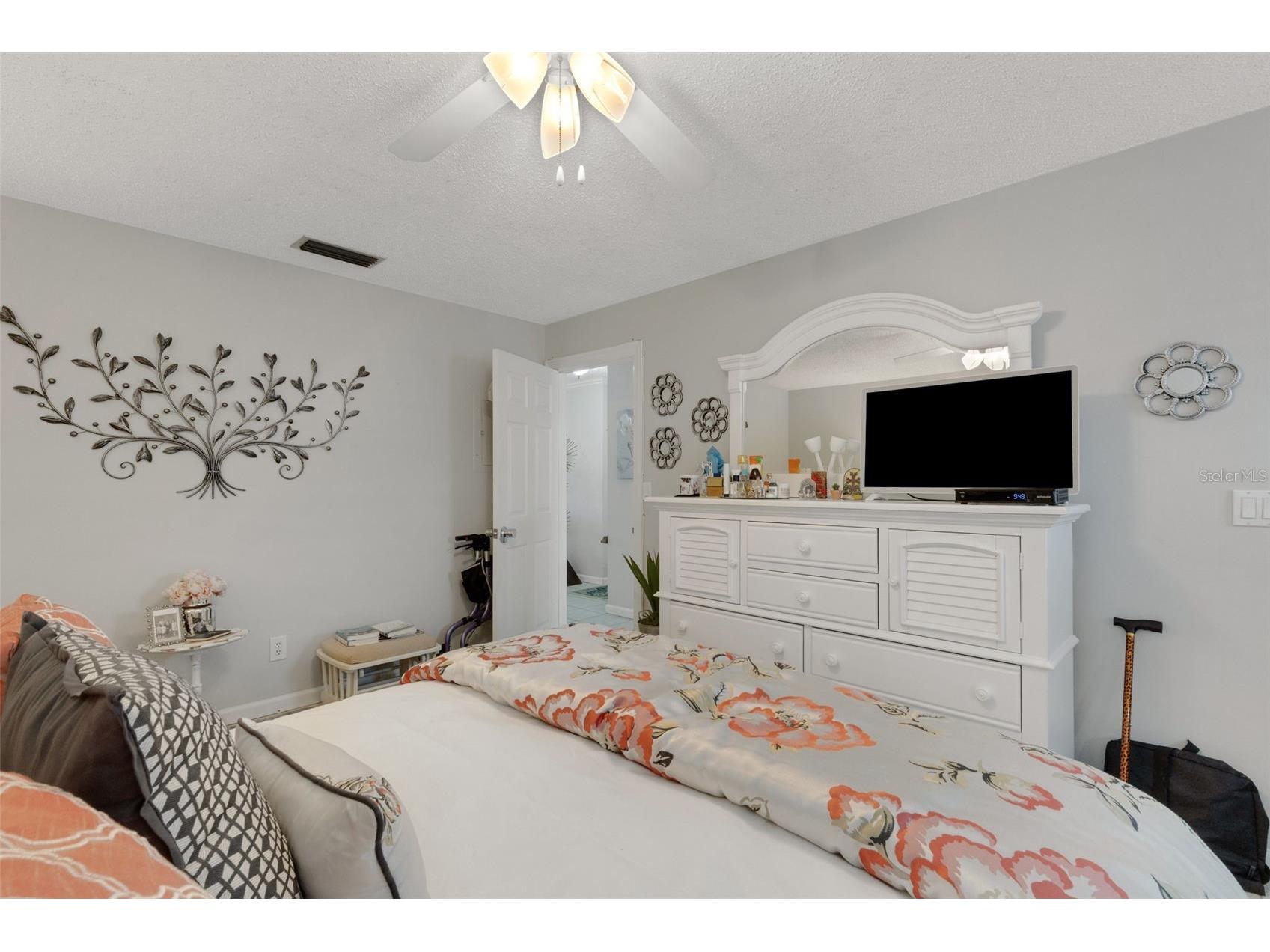 115 Elmwood Circle #115 Seminole FL 33777 TB8508196 image26