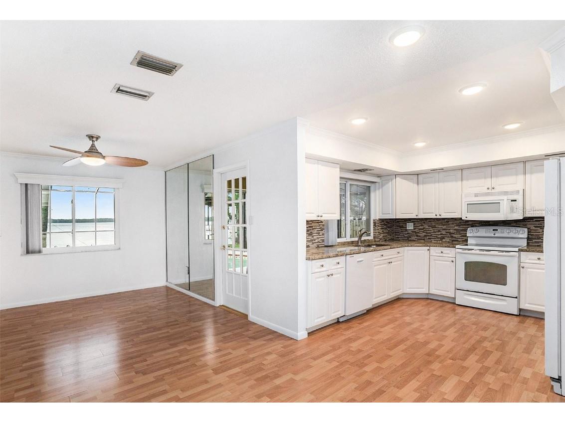 115 Lake Shore Drive E Palm Harbor FL 34684 - LAKE TARPON TB8392942 image10