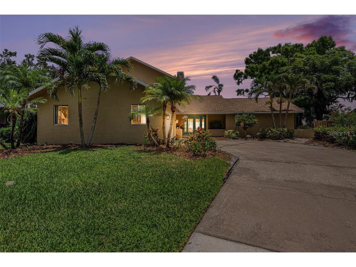 115 Lake Shore Drive E Palm Harbor FL 34684 - LAKE TARPON TB8392942 image2