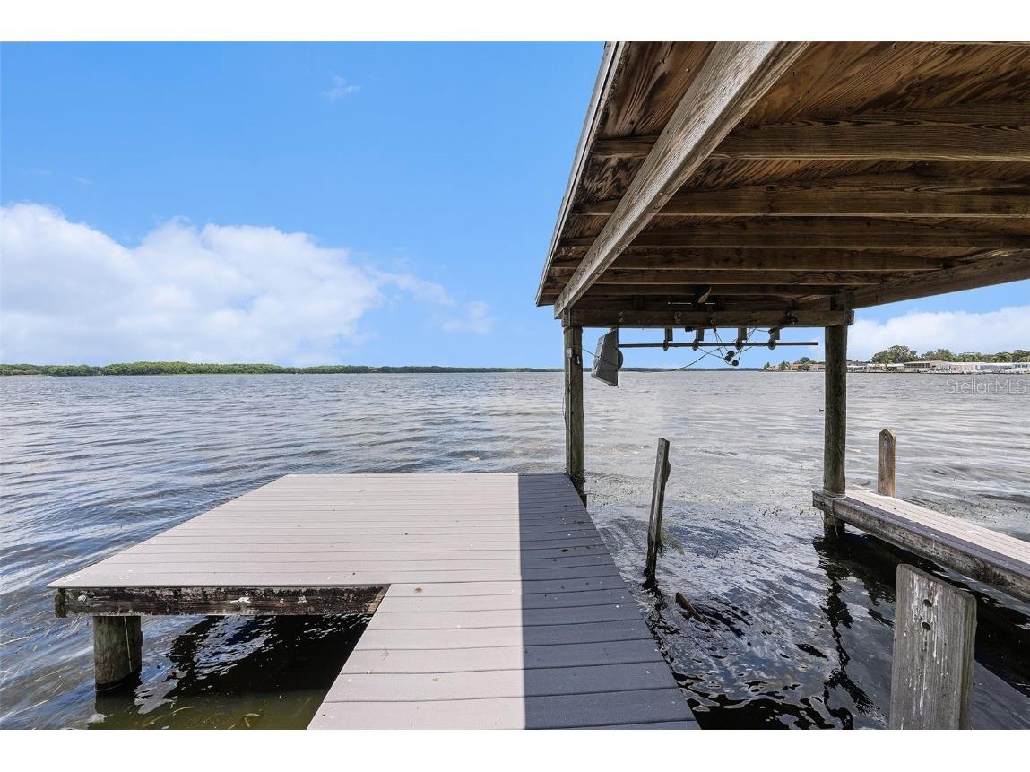 115 Lake Shore Drive E Palm Harbor FL 34684 - LAKE TARPON TB8392942 image25