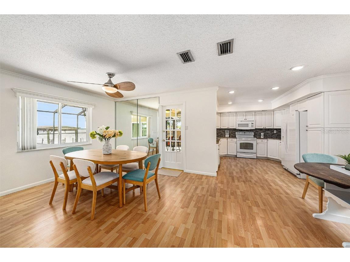 115 Lake Shore Drive E Palm Harbor FL 34684 - LAKE TARPON TB8392942 image8