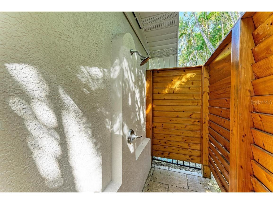 115 Los Cedros Drive Anna Maria FL 34216 - LAKE MARSHA A4675725 image11