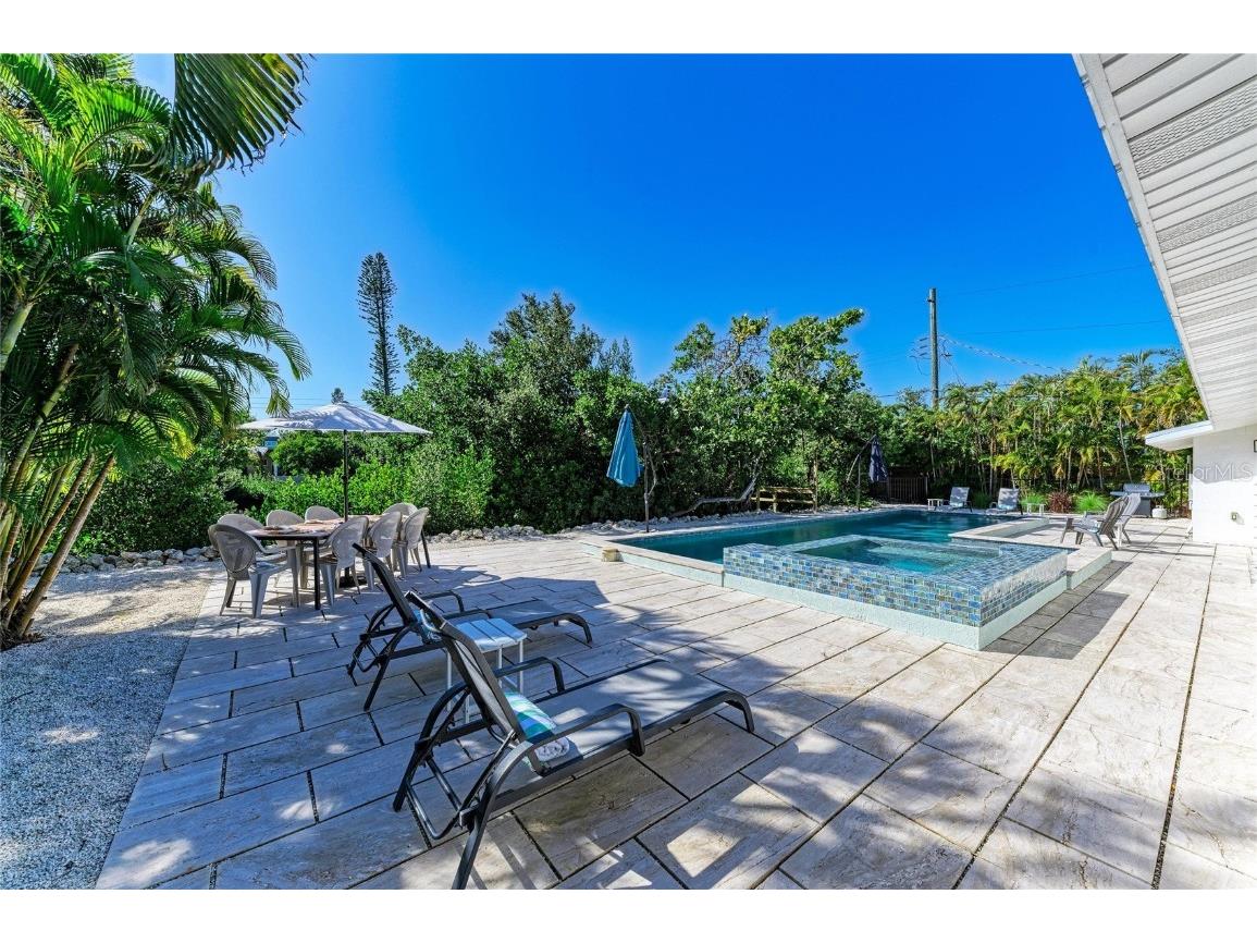 115 Los Cedros Drive Anna Maria FL 34216 - LAKE MARSHA A4675725 image8