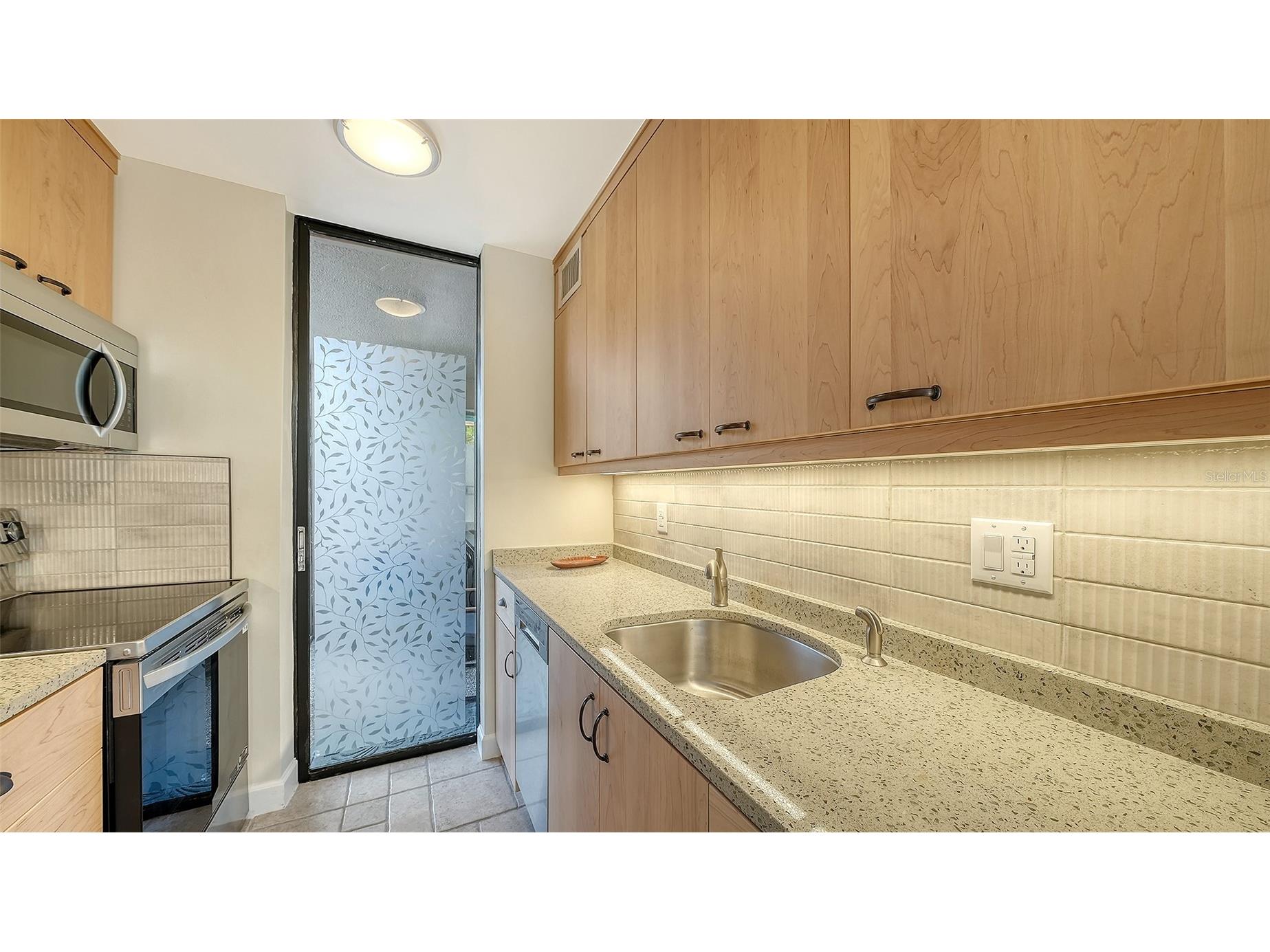 115 Pass Key Road #115 Sarasota FL 34242 - GULF OF MEXICO A4685793 image8