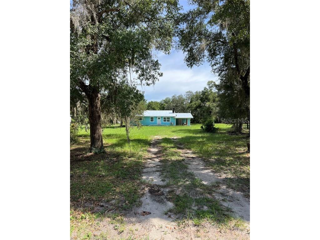 115 Patrician Place Satsuma FL 32189 V4945040 image1