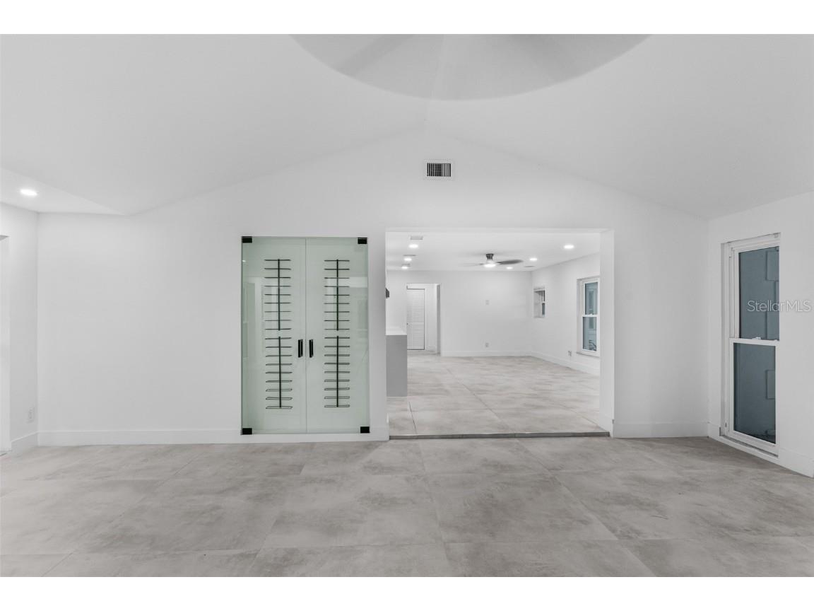 115 Rafael Boulevard NE Saint Petersburg FL 33704 TB8457046 image16