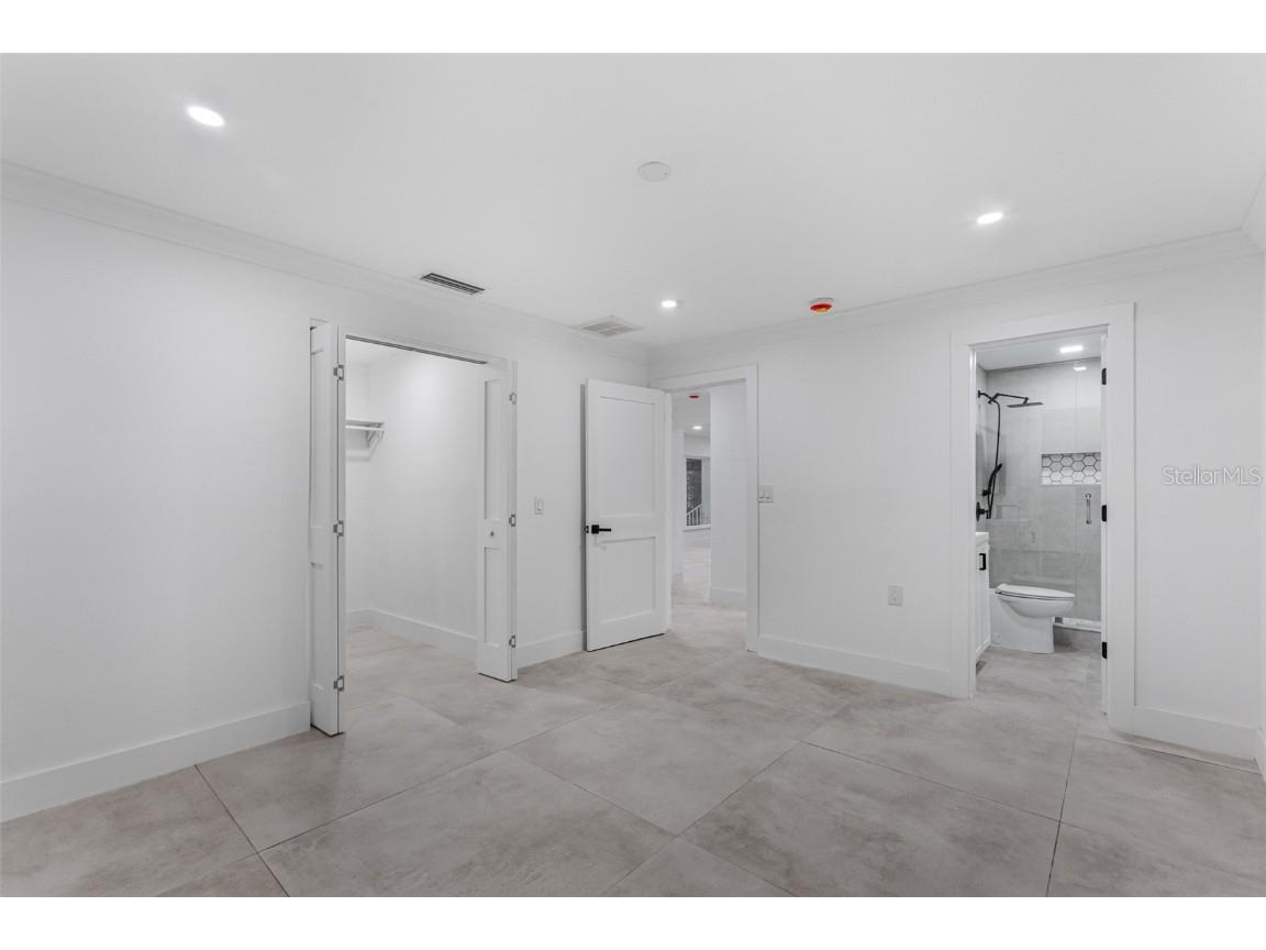 115 Rafael Boulevard NE Saint Petersburg FL 33704 TB8457046 image17