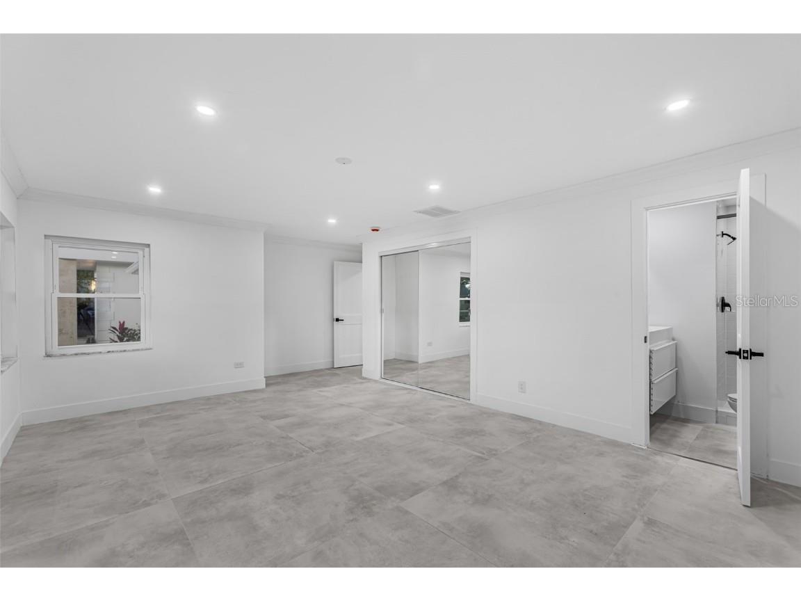 115 Rafael Boulevard NE Saint Petersburg FL 33704 TB8457046 image22