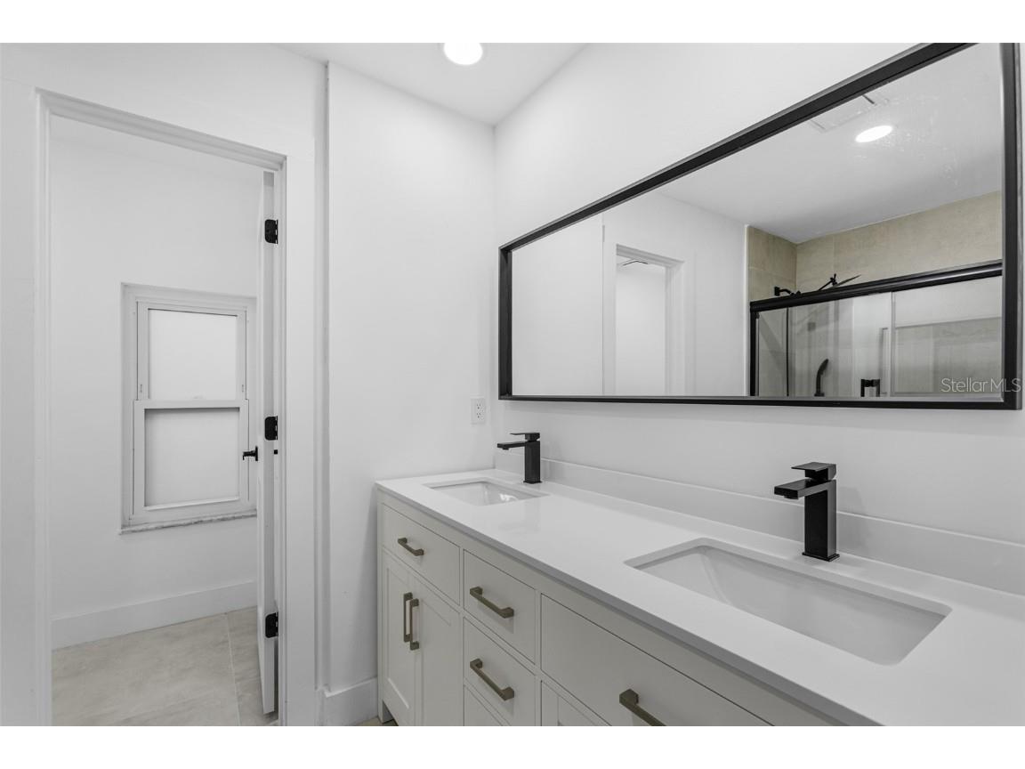 115 Rafael Boulevard NE Saint Petersburg FL 33704 TB8457046 image26