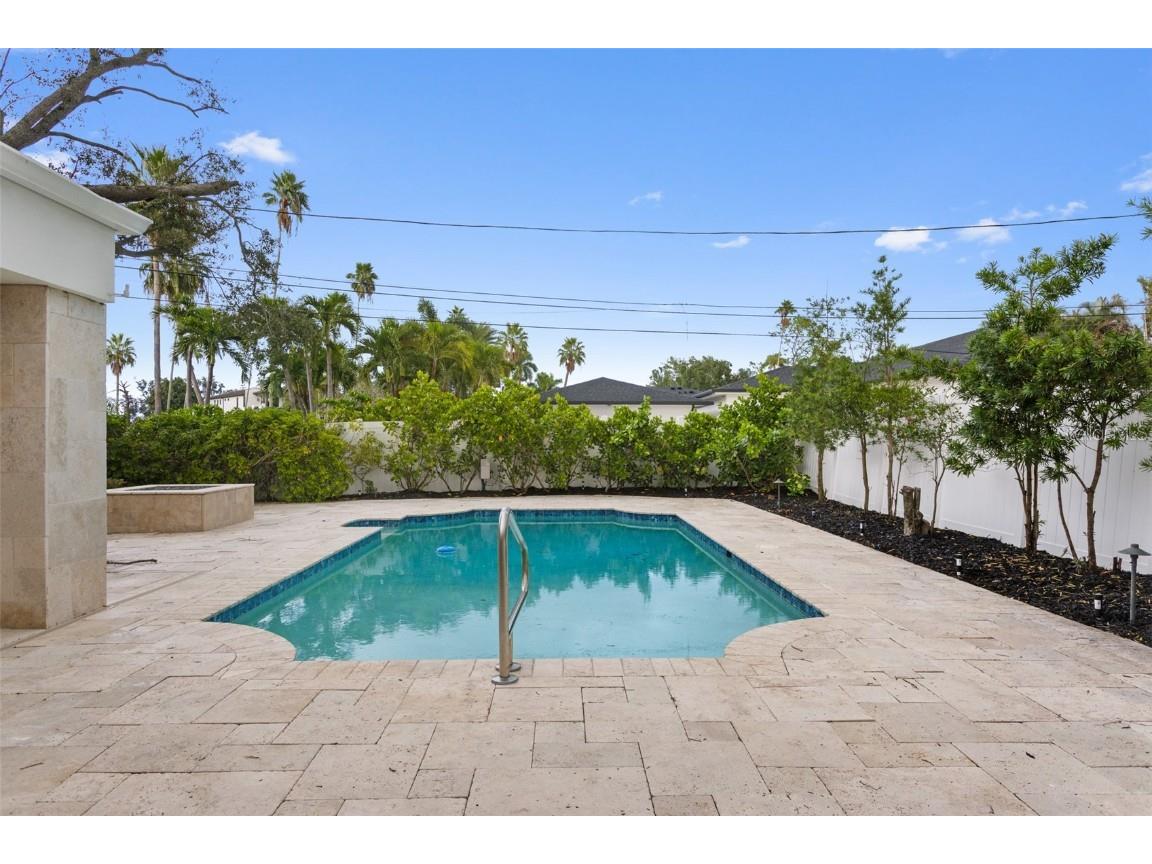 115 Rafael Boulevard NE Saint Petersburg FL 33704 TB8457046 image31