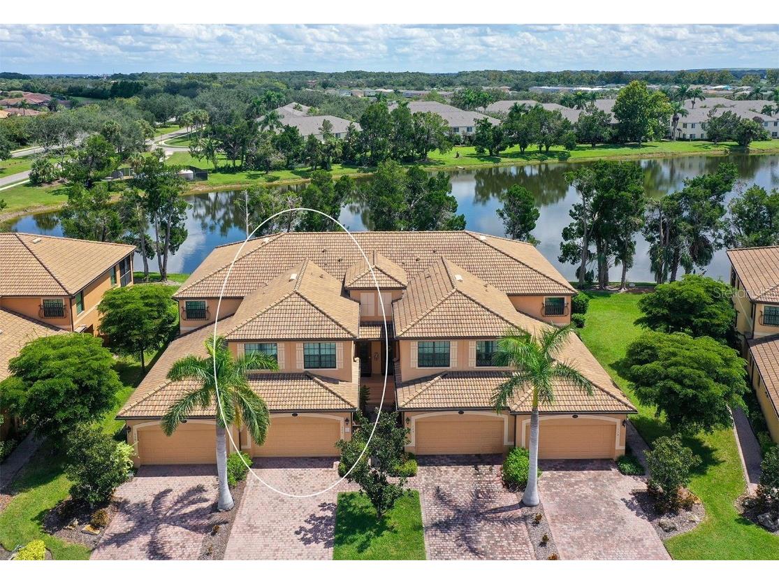 115 Red Fox Court #102 Bradenton FL 34212 A4664595 image1