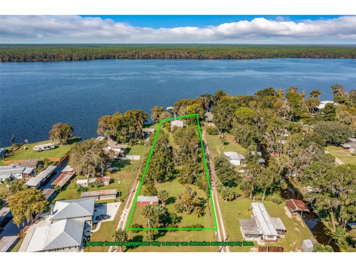 115 Sullivan Drive Crescent City FL 32112 - ST JOHNS RIVER FC304531 image1