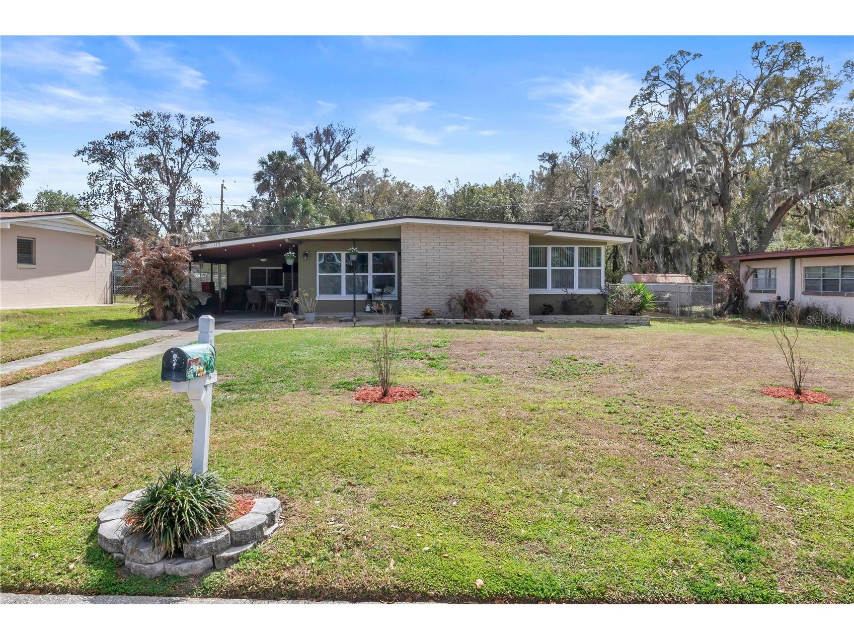 115 W Woodland Drive Sanford FL 32773 O6386673 image1