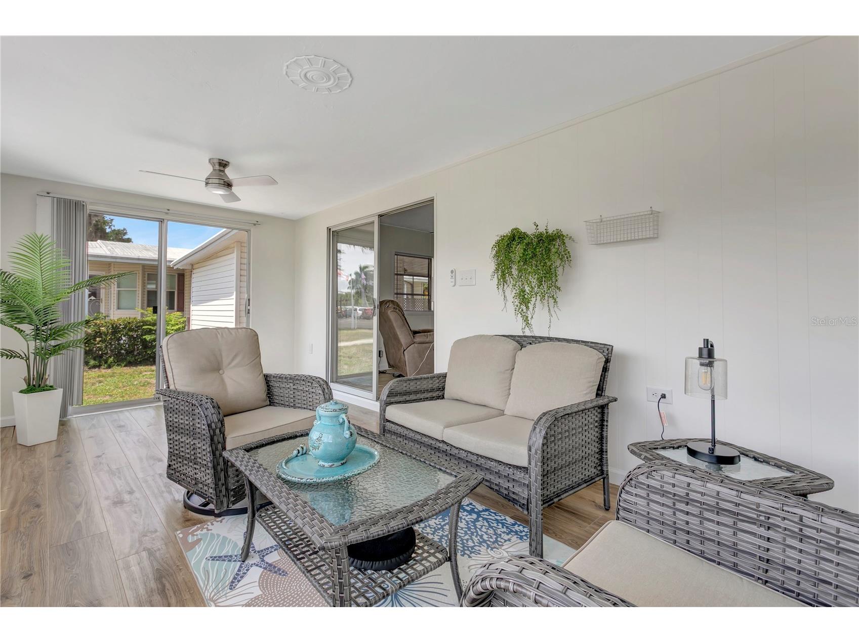 115 White Oak Way Sarasota FL 34237 A4697185 image27