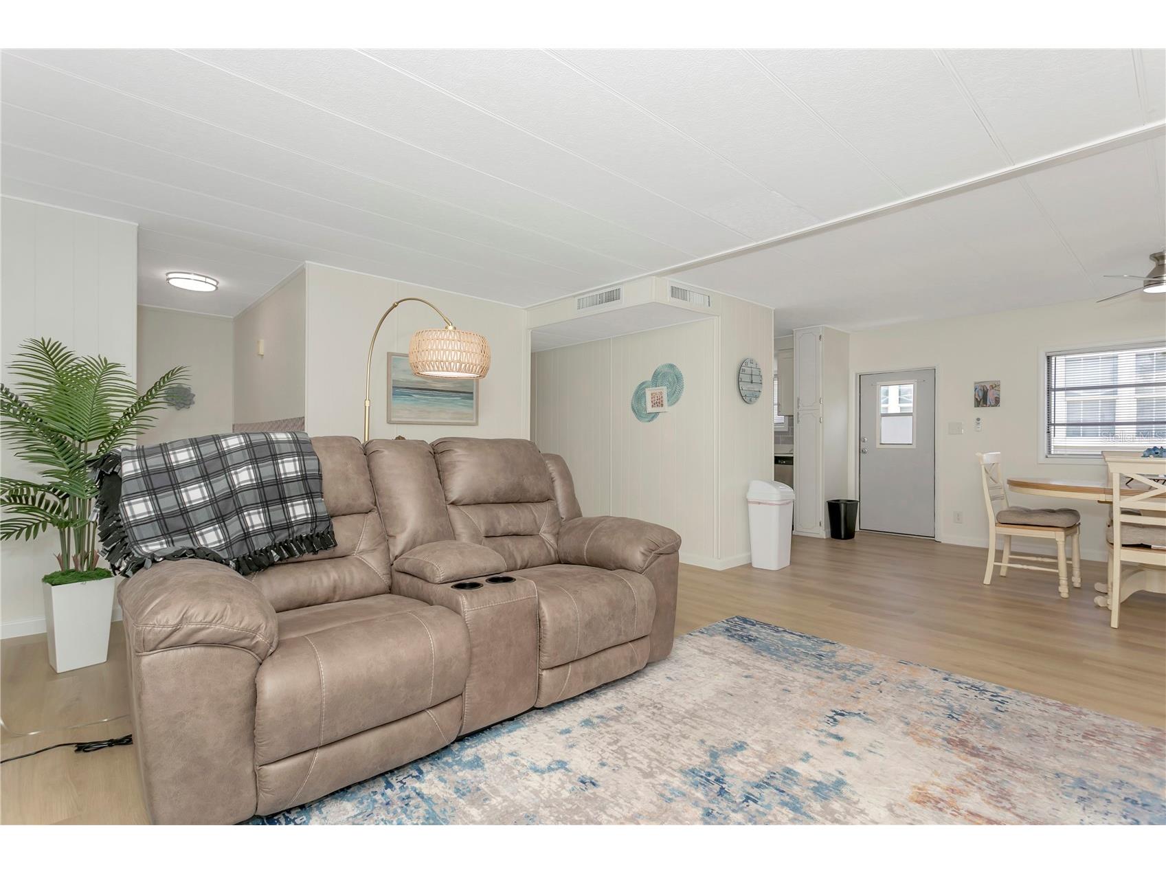 115 White Oak Way Sarasota FL 34237 A4697185 image37