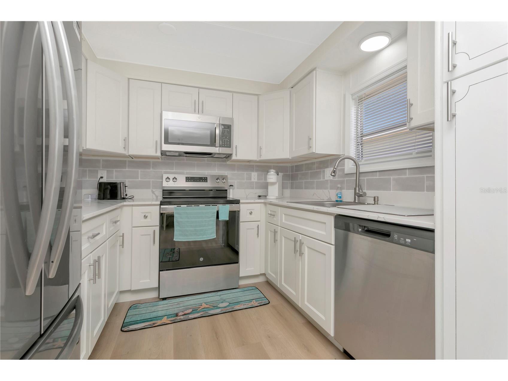 115 White Oak Way Sarasota FL 34237 A4697185 image38