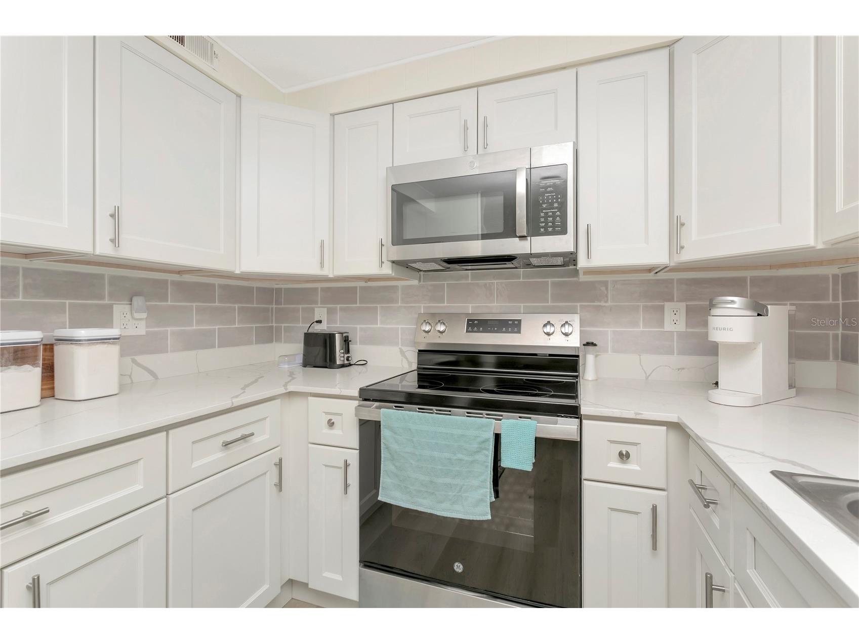 115 White Oak Way Sarasota FL 34237 A4697185 image40