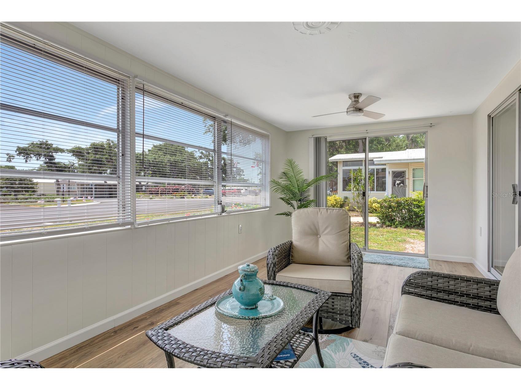 115 White Oak Way Sarasota FL 34237 A4697185 image5