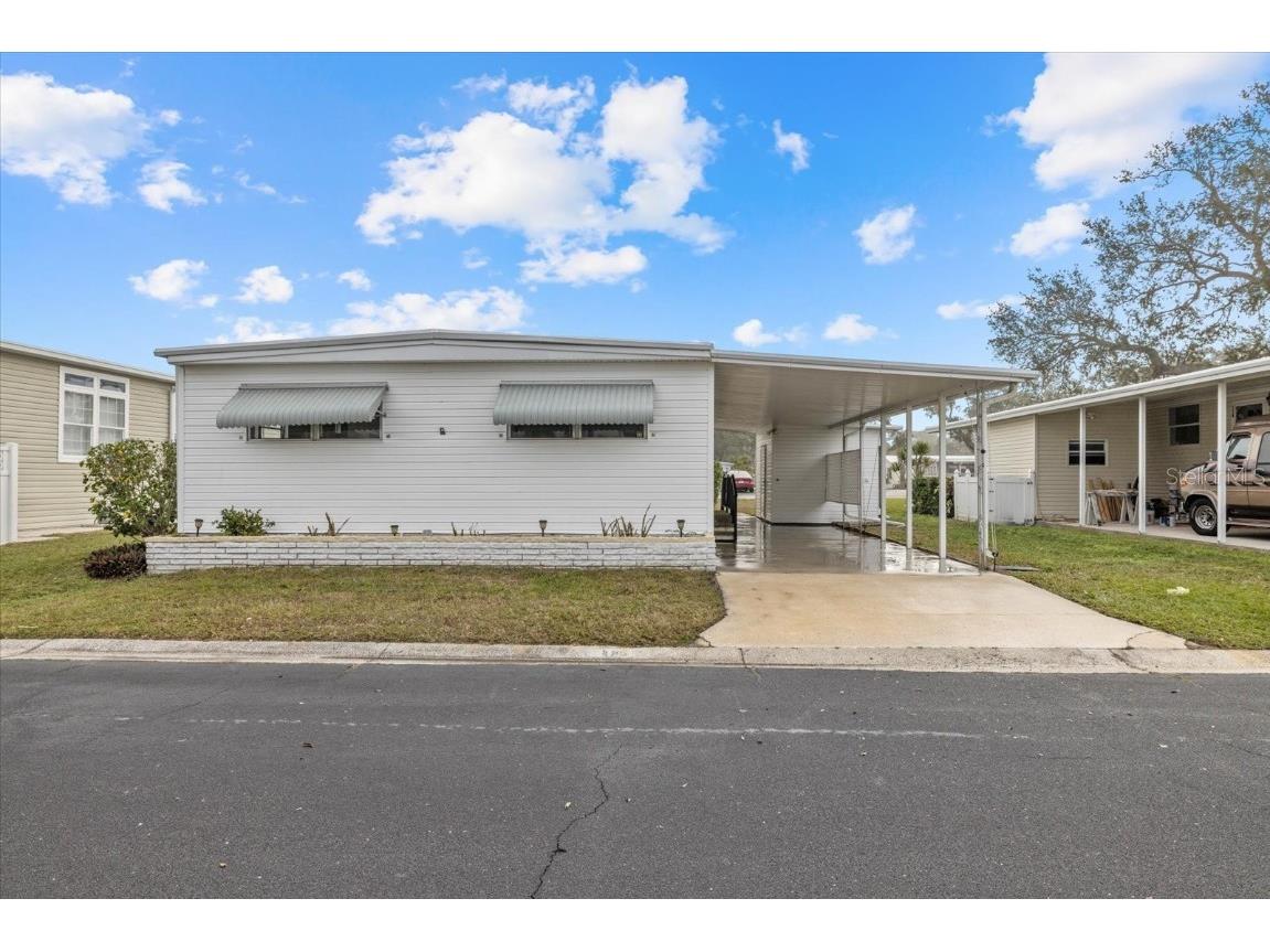 115 White Oak Way Sarasota FL 34237 N6136984 image1