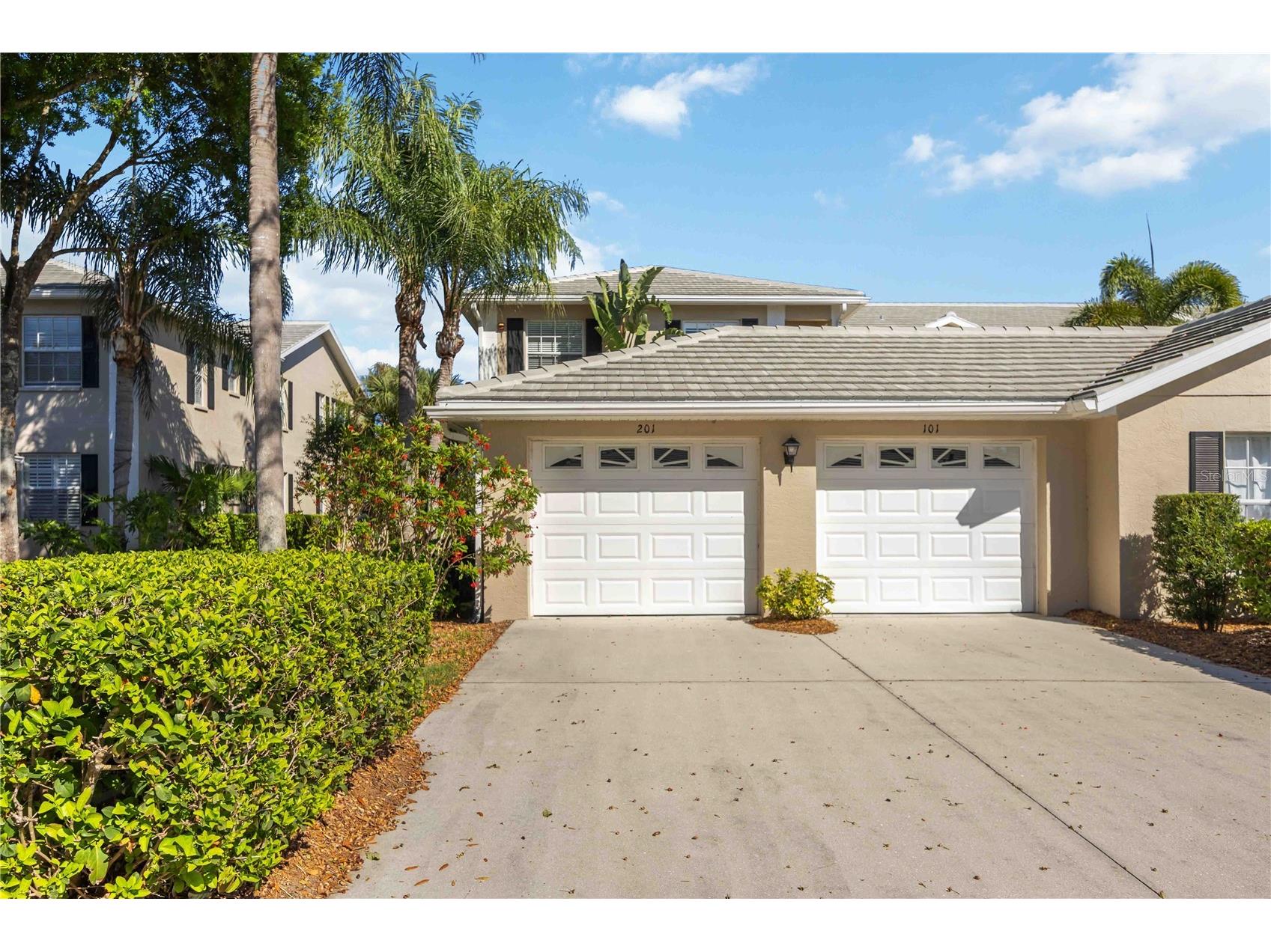115 Woodbridge Drive #201 Venice FL 34293 C7523681 image1
