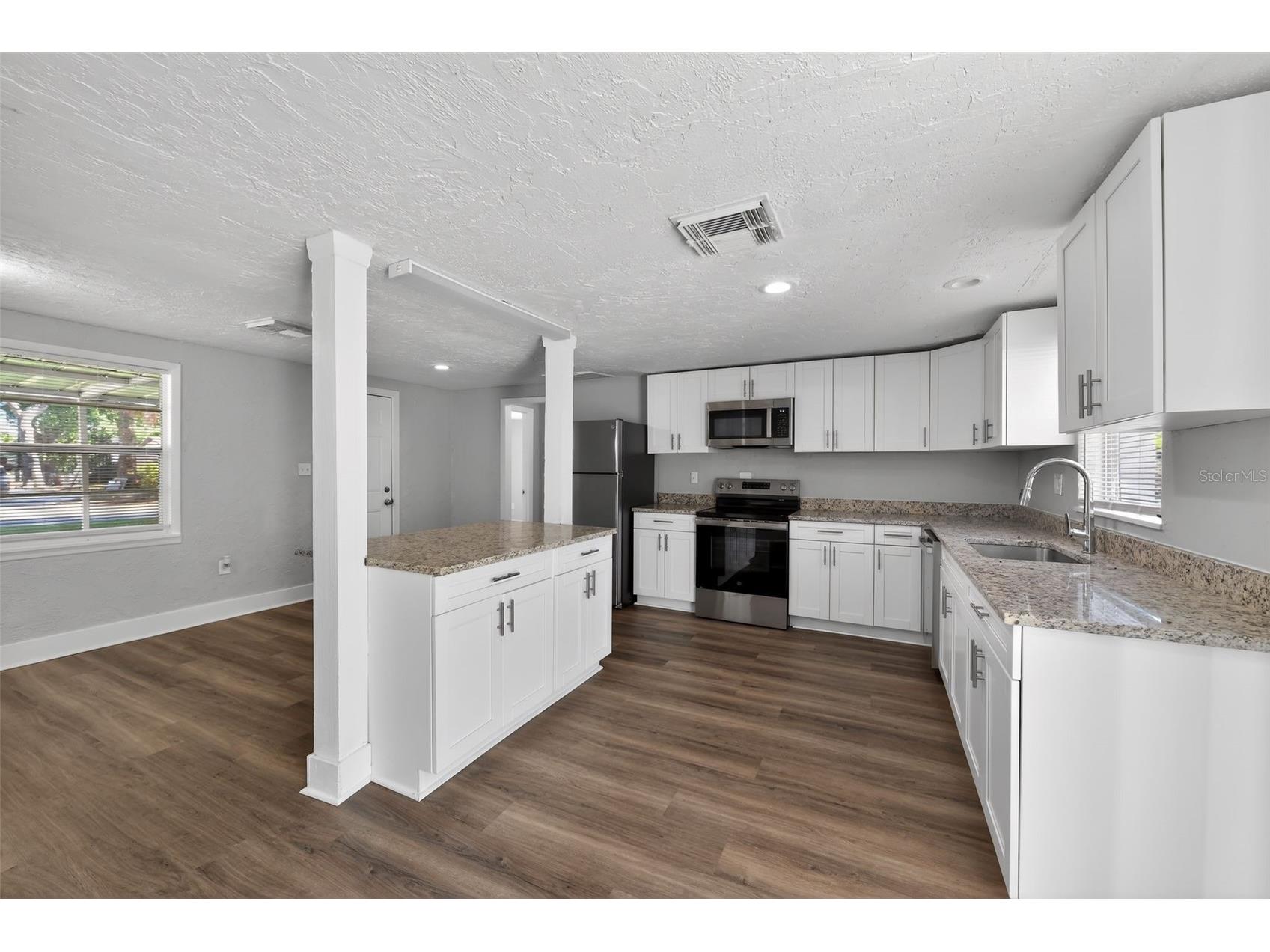 1150 52nd Street Sarasota FL 34234 O6400956 image5