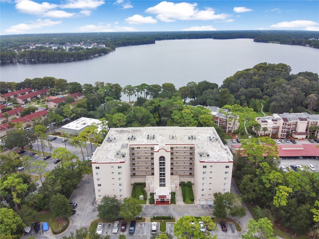 1150 Carmel Circle #305 Casselberry FL 32707 - LAKE HOWELL O6159100 image1