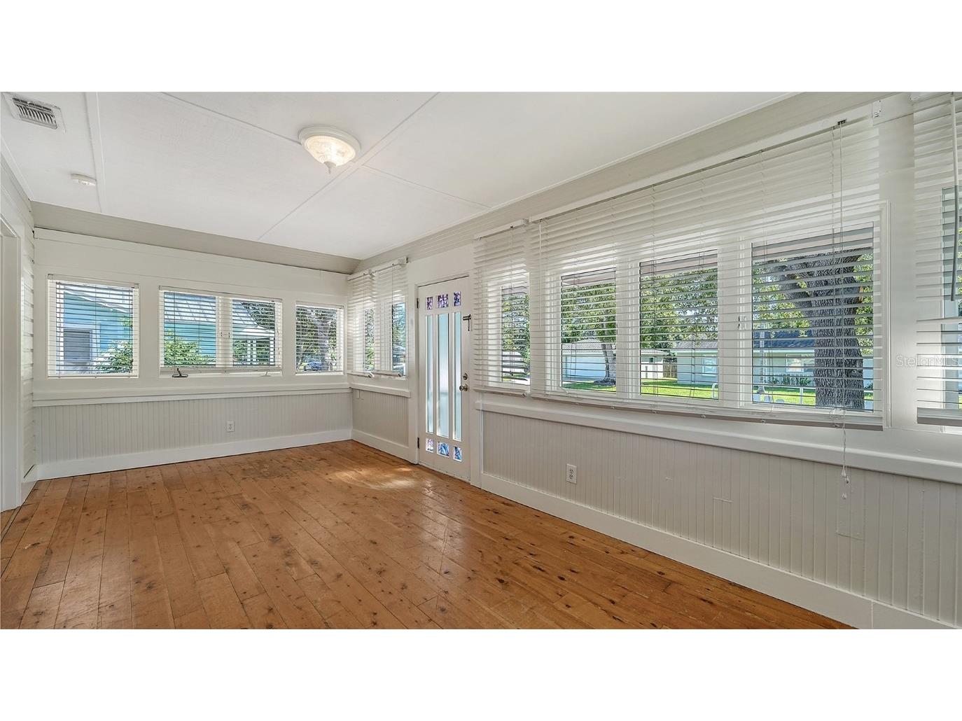 1150 Pattison Avenue Sarasota FL 34237 A4665904 image16